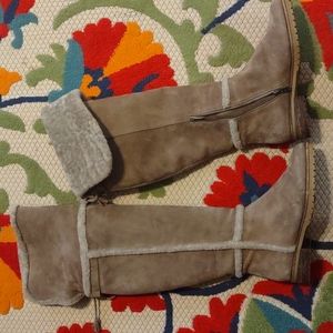 Frye  Tamara over knee boots shearling suede.